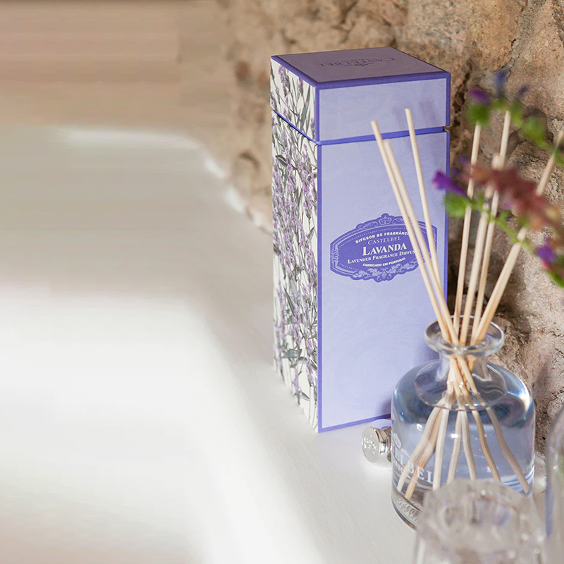 Luksus forår 400 ml Miljøvenlige lyserøde flasker Cementgrå læder Magnolia duft Blomsterstave Reed Diffuser