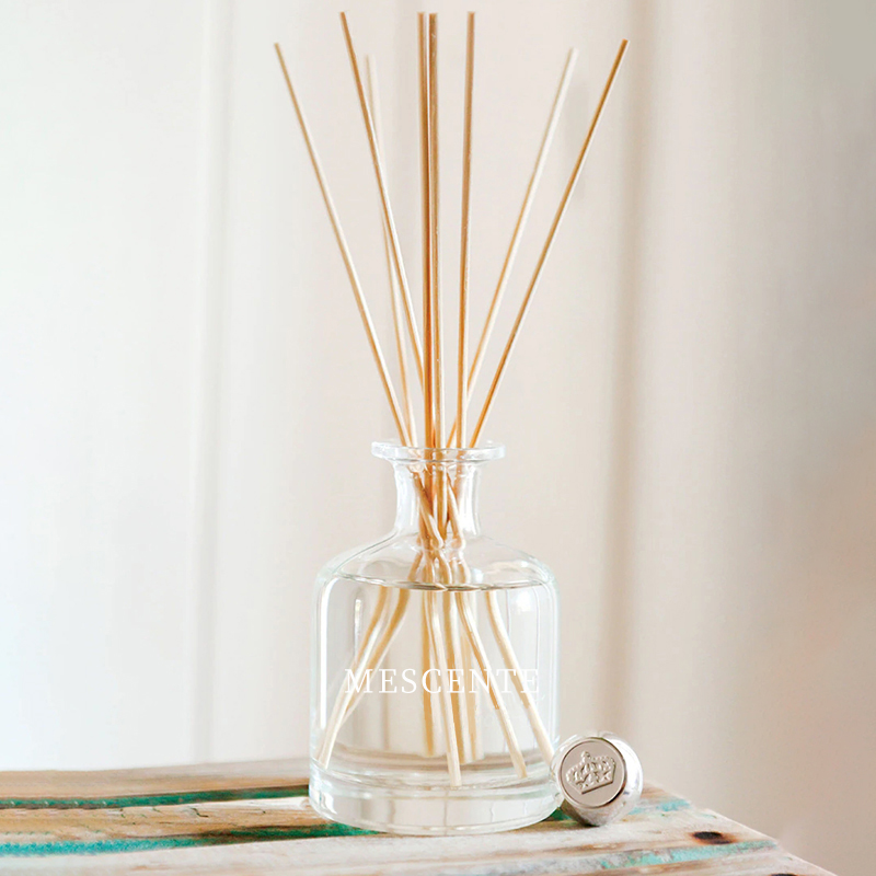 Luksus forår 400 ml Miljøvenlige lyserøde flasker Cementgrå læder Magnolia duft Blomsterstave Reed Diffuser