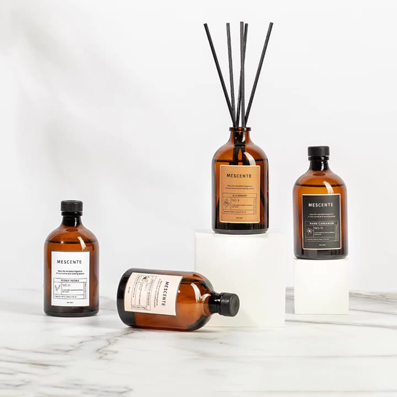 Stor sort og guld 100 ml iriserende luksusglas, farverig stav Fiber Reed Diffuser Luftfrisker Opløsningsmiddel