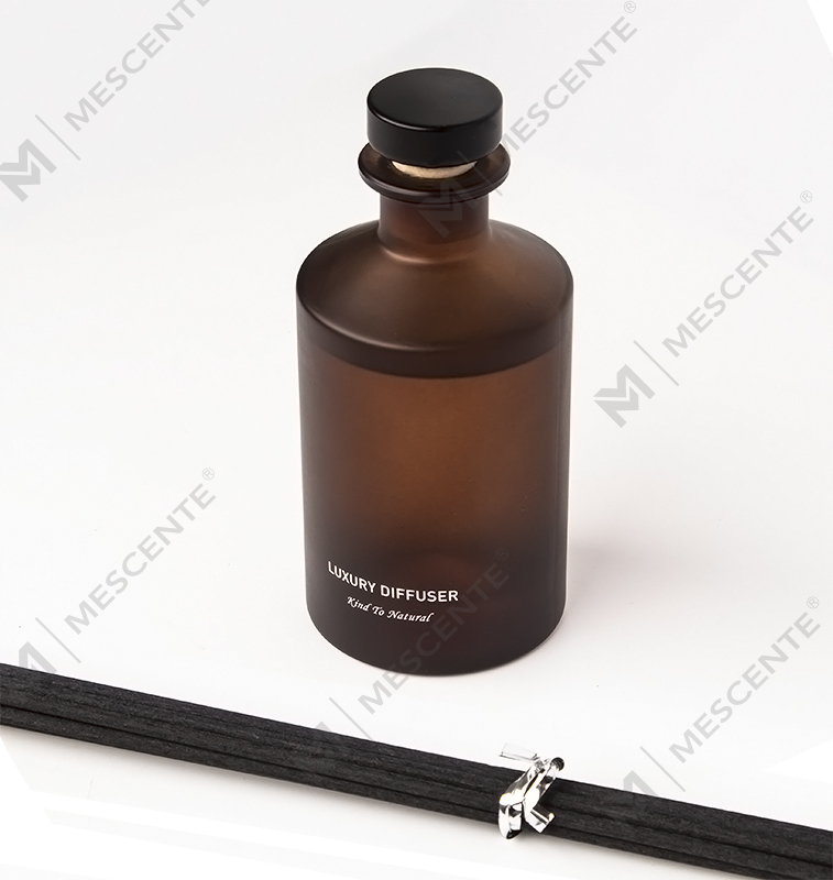 M&Scent Custom Luksus Frosted Glasflaske Hjem æterisk olie Reed Diffuser