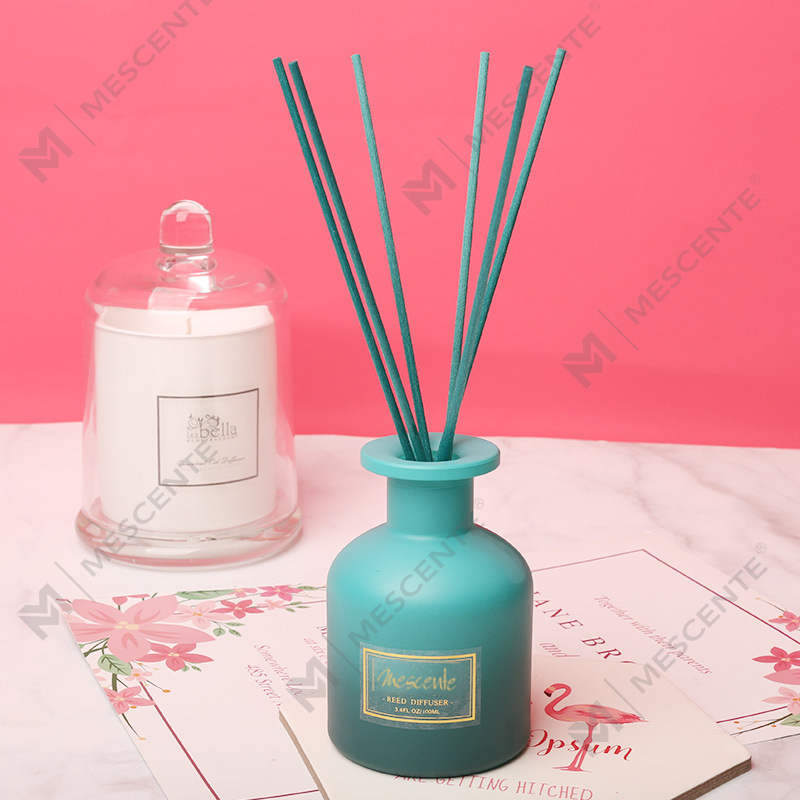 M&Scent private label rundflaske hjemmeduft reed diffuser