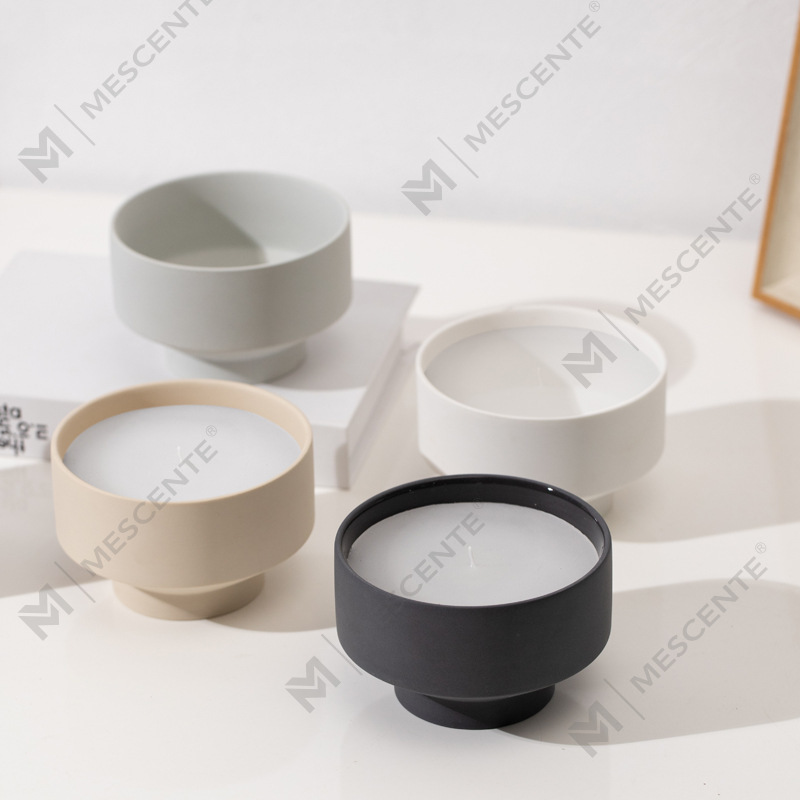 M&Scent Engros Custom Large Modern 3 Wick White Frosted Julelyskrukke med bambuslåg