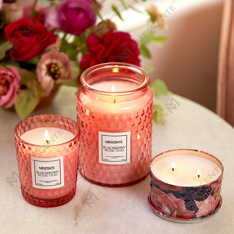 M&Scent brugerdefineret juledekoration Blackberry Rose Oud Icon Candle