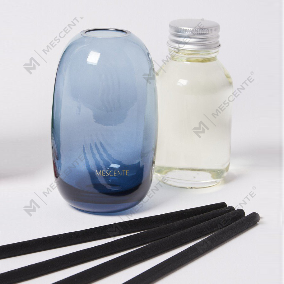 Luksus 100 ml 200 ml 500 ml diamant runde flasker Loris Sola Blomster Amber Crystal Eyfel Parfume Reed Diffuser Oil