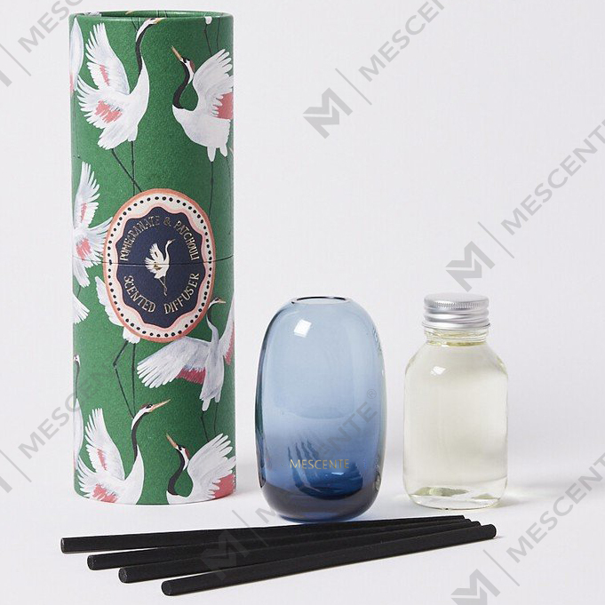 Luksus 100 ml 200 ml 500 ml diamant runde flasker Loris Sola Blomster Amber Crystal Eyfel Parfume Reed Diffuser Oil